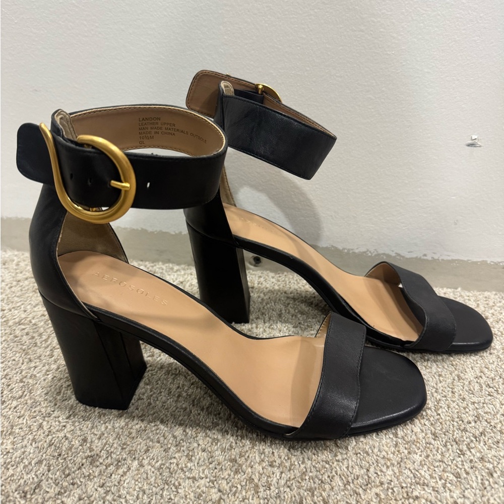 Aerosoles Like New Black Leather Women's Sandals